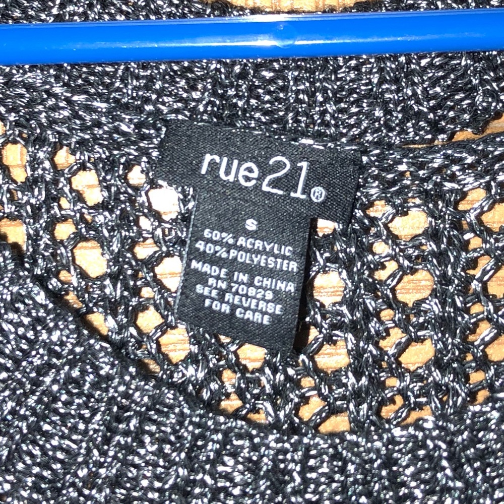 Sweater - Picture 2 of 3